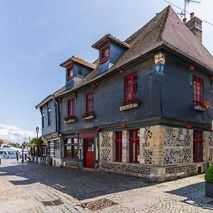 L'Absinthe Hotel